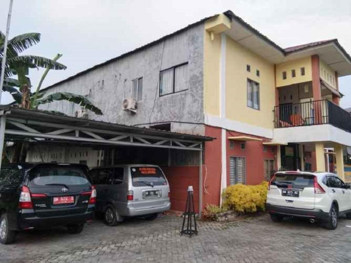 Penginapan Syariah Parit  Luaran gambar